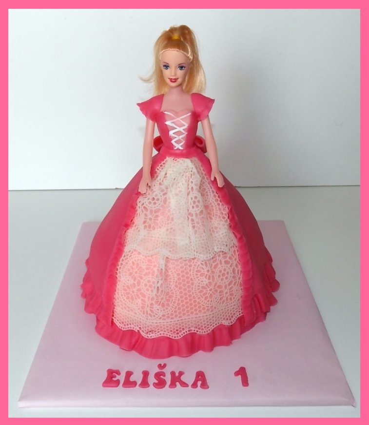 562 - Barbie s krajkou